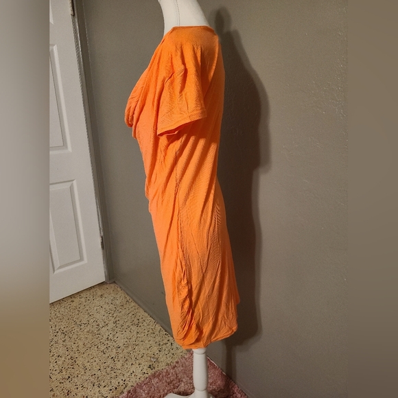 Bench Women's small Scoop neck ruched sides NWT Peach dress - Picture 2 of 9